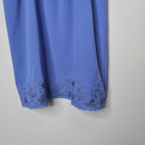 Hive & Honey Blue Mini Dress Adjustable Strap Embroidered Floral Size M Medium - Picture 7 of 12